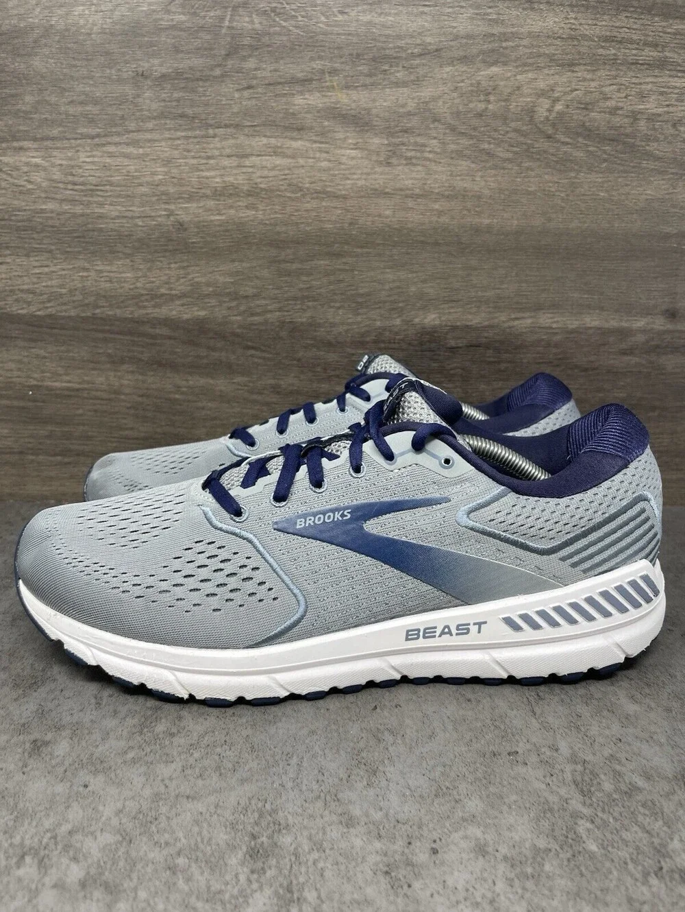 Brooks Beast GTS 22 Size 12 Mens Stability Running Shoes Gray Blue 1103271D491